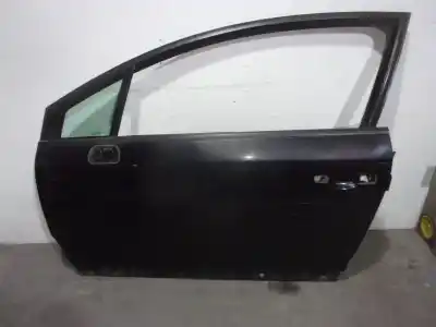 Recambio de automóvil de segunda mano de PUERTA DELANTERA IZQUIERDA para CITROEN C4 COUPE  referencias OEM IAM 9002W1  