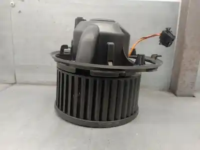 Pièce détachée automobile d'occasion MOTEUR DE CHAUFFAGE pour AUDI Q3 (8UG)  Références OEM IAM 1K1820015P  N998923D
