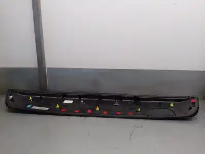 Автозапчасти б/у заднее крыло за audi q3 (8ug) 2.0 16v tdi ссылки oem iam 8u0827933  