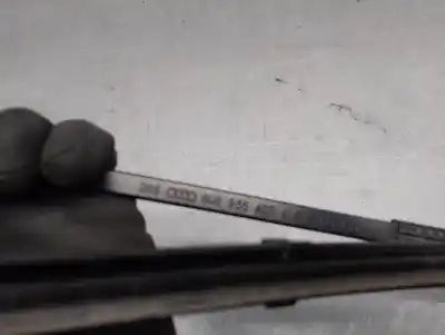 Автозапчастина б/у передній правий річок склоочисника для audi q3 (8ug) 2.0 16v tdi посилання на oem iam 8u1955407a  8u1955408a