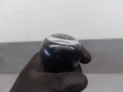 Автозапчасти б/у рычаг переключения передач за audi q3 (8ug) 2.0 16v tdi ссылки oem iam 5n0711049t  