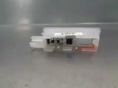 Автозапчастина б/у внутрішне світло для ford puma (j2k, cf7) 1.0 ecoboost mhev посилання на oem iam a2573c101ab  