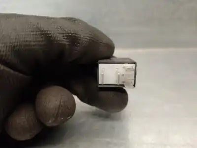 Автозапчастина б/у реле для audi q3 (8ug) 2.0 16v tdi посилання на oem iam 4h0951253c  4h0951253c