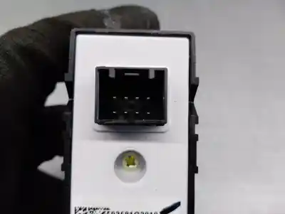 Pièce détachée automobile d'occasion commande de lève vitre arrière gauche pour hyundai i30 (pde, pd, pden) 2.0 n références oem iam 93581g3010  