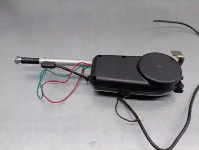 Second-hand car spare part antenna for mercedes-benz clase e (w124) familiar 3.0 cat oem iam references a2028201875  