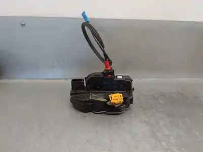 Recambio de automóvil de segunda mano de CERRADURA PUERTA DELANTERA DERECHA para OPEL ZAFIRA TOURER C (P12)  referencias OEM IAM 133736  