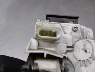 Peça sobressalente para automóvel em segunda mão fechadura da porta dianteira esquerda por jeep compass 2.0 crd cat referências oem iam p04569409ag  