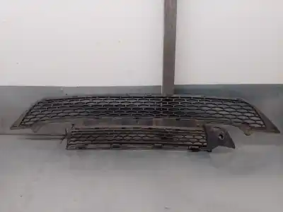 Автозапчастина б/у ПЕРЕДНЯ РЕШІТА для LAND ROVER RANGE ROVER EVOQUE (L538)  Посилання на OEM IAM BJ3217K945A  BJ3217K945A