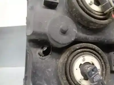 Second-hand car spare part right headlight for jeep commander 3.0 crd cat oem iam references 55157206ae  