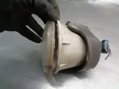 Second-hand car spare part left fog light for jeep commander 3.0 crd cat oem iam references 4805859aa  