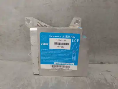 Pezzo di ricambio per auto di seconda mano Centralina Airbag per FIAT IDEA (135) 1.3 16V JTD 16V Dynamic Plus (10.2005->) 69 CV / 51 KW Riferimenti OEM IAM 51765169  391087