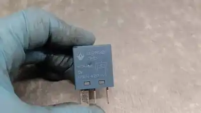 Second-hand car spare part relay for renault talisman 1.6 tce energy oem iam references 8200900820  