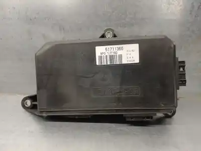 Peça sobressalente para automóvel em segunda mão Módulo Electrónico Do Fecho Central por FIAT STILO (192) 1.9 JTD CAT Referências OEM IAM 51711366  51711366