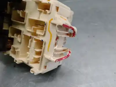 Pezzo di ricambio per auto di seconda mano scatola relè/fusibili per mitsubishi space wagon (n80/n90) 2.4 gdi cat riferimenti oem iam 2f040006  