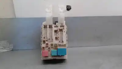 Автозапчасти б/у блок реле/предохранителей за TOYOTA YARIS (_P9_) 1.3 VVT-I (SCP90_) ссылки OEM IAM 827300D290  