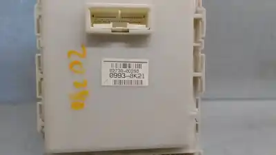 Автозапчасти б/у блок реле/предохранителей за toyota yaris (_p9_) 1.3 vvt-i (scp90_) ссылки oem iam 827300d290  