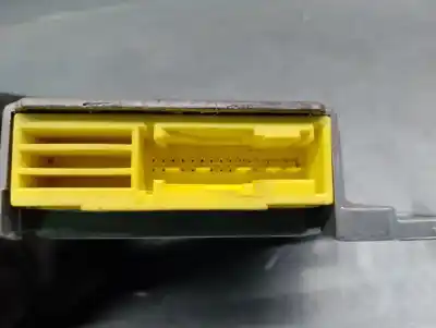 Автозапчастина б/у блок управління подушками безпеки для renault clio ii fase i (b/cbo) 1.9 dti diesel 80 cv / 59 kw посилання на oem iam 7700428310  0285001157
