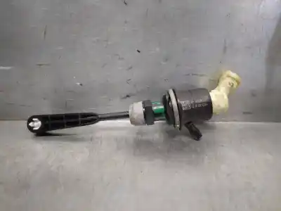 Pezzo di ricambio per auto di seconda mano POMPA FRIZIONE per DACIA SANDERO  Riferimenti OEM IAM 306100394R  