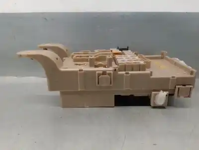 Second-hand car spare part fuse box unit for toyota corolla (_e12_) 2.0 d-4d (cde120_) oem iam references 8198050030  8198050030