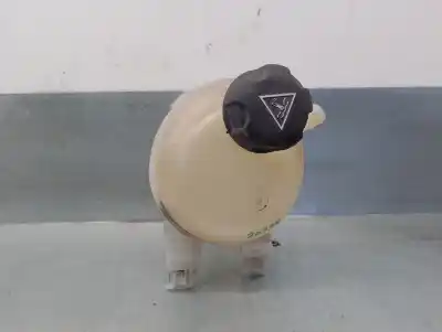 Second-hand car spare part coolant expansion tank for citroen ds3 1.2 12v e-thp oem iam references 9800777280