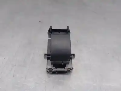 Peça sobressalente para automóvel em segunda mão botão / interruptor elevador vidro traseiro direito por toyota yaris 1.5 16v cat referências oem iam 193354