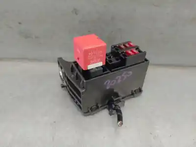 Peça sobressalente para automóvel em segunda mão caixa de fusíveis e relés por toyota yaris 1.5 16v cat referências oem iam 201019