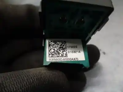 Pezzo di ricambio per auto di seconda mano comando alzacristalli posteriori destro per kia optima (jf) 1.7 crdi riferimenti oem iam 93590d4000ak5  