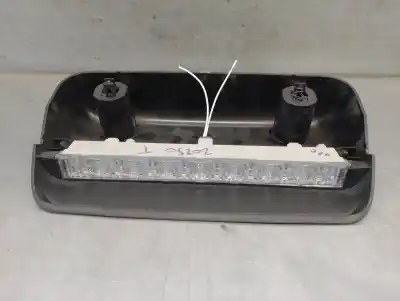 Peça sobressalente para automóvel em segunda mão farolim de travão central por toyota yaris 1.5 16v cat referências oem iam 81006k0020