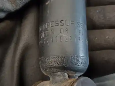 Second-hand car spare part right rear shock absorber for renault captur ii (hf_) tce 100 (hfmt) oem iam references 562106663r  