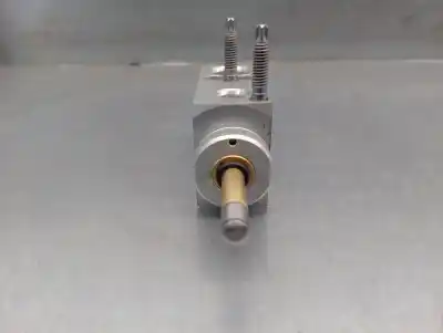 Pezzo di ricambio per auto di seconda mano valvola di espansione per renault captur ii (hf_) tce 100 (hfmt) riferimenti oem iam 922700490r  