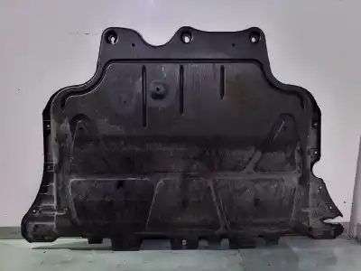 Pezzo di ricambio per auto di seconda mano copertura skid per seat leon st (5f8) 1.6 tdi riferimenti oem iam 5q0825236 cesta 38 3q0825236d