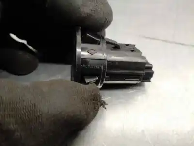 Автозапчастина б/у кнопка старт/стоп для dacia jogger ml  посилання на oem iam 251503985r  682103862r