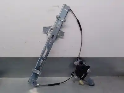 Peça sobressalente para automóvel em segunda mão elevador de vidros dianteiro direito por hyundai i10 1.1 12v cat referências oem iam 824020x010