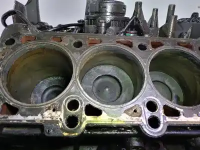 Second-hand car spare part block for audi a8 d3 (4e2, 4e8) 4.0 tdi quattro oem iam references  057103021c 002569