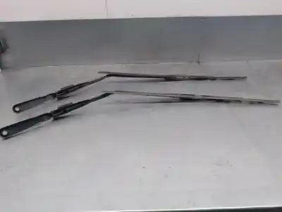 Second-hand car spare part front right windshield wiper arm for iveco daily iv furgón 35s14 c, 35s14 c/p, 35s14 v, 35s14 v/p, 35c14 v,... oem iam references 504086799  