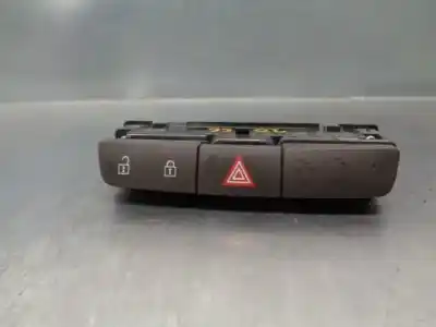 Peça sobressalente para automóvel em segunda mão interruptor 4 piscas - emergência por opel insignia a (g09) 2.0 cdti 4x4 (68) referências oem iam 13324595