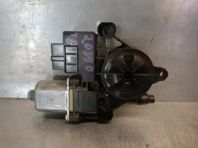 Автозапчасти б/у мотор заднего правого стекла за seat leon (5f1) 1.6 tdi ссылки oem iam 5q0959812e