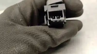 Second-hand car spare part switch for land rover evoque 2.2 sd4 cat oem iam references bj3214017bb  bj3214017bb