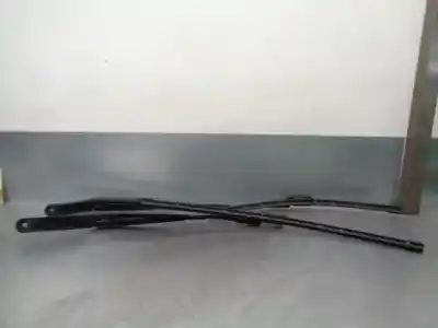 Автозапчастина б/у передній правий річок склоочисника для volkswagen passat b6 variant (3c5) 2.0 tdi посилання на oem iam 3c1955409c  3c1955410b