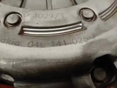Автозапчасти б/у комплект сцепления за seat leon (5f1) 1.6 tdi ссылки oem iam 04l141025f  04l141015d