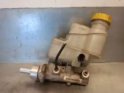 Pezzo di ricambio per auto di seconda mano pompa freni per lancia ypsilon (101) 1.3 multijet 16v platino (66kw) (10.2006->) riferimenti oem iam 0204024731  y21468