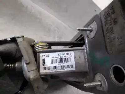 Автозапчасти б/у рычаг переключения передач за volkswagen passat b6 variant (3c5) 2.0 tdi ссылки oem iam 1k0711061b  1k0711050a