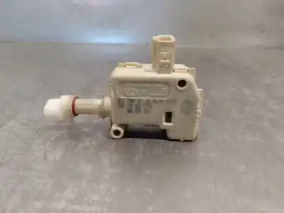 Pièce détachée automobile d'occasion couvercle extérieur du moteur carburant pour volkswagen touareg (7la, 7l6, 7l7) 2.5 r5 tdi références oem iam 1j0810773b