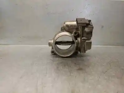 Pièce détachée automobile d'occasion BOITIER DE PAPILLON pour AUDI A6 BERLINA (4F2)  Références OEM IAM 4E014595  