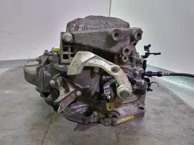 Second-hand car spare part gearbox for opel astra j sports tourer (p10) 1.4 turbo (35) oem iam references m320fam0 2744588am9 5700352