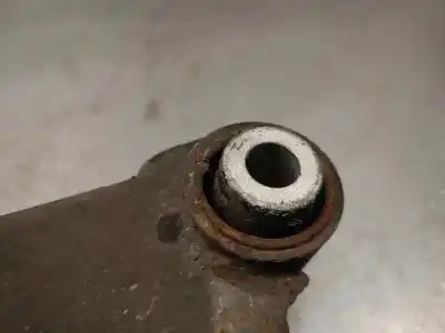 Автозапчастина б/у задній нижний правий ригель підвіски для ssangyong rodius 2.7 turbodiesel cat посилання на oem iam 665926  