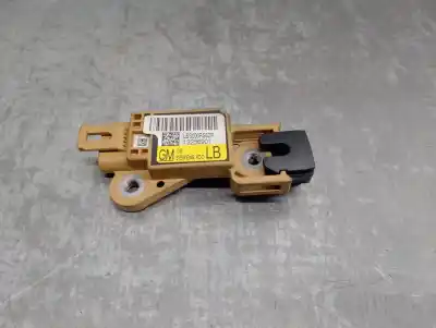 Second-hand car spare part sensor for opel vectra c caravan 1.9 16v cdti cat (z 19 dth / lrd) oem iam references 13256901