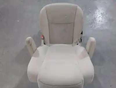 Автозапчастина б/у задні праві сидіння для ssangyong rodius 2.7 turbodiesel cat посилання на oem iam 7501121002eaj  