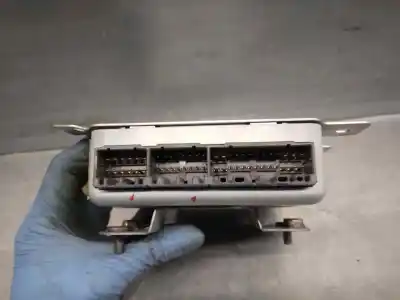Pezzo di ricambio per auto di seconda mano modulo elettronico per ssangyong rodius 2.7 turbodiesel cat riferimenti oem iam 8716121101  