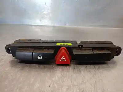 Second-hand car spare part hazard warning lights for kia cee´d 1.6 crdi cat oem iam references 937001h000